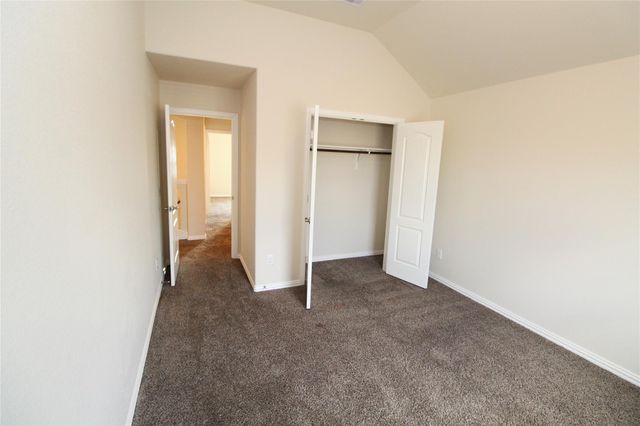 627 Oak Circle Drive E, Conroe, TX 77301