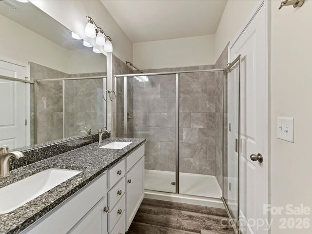 1231 Georgetown Drive, Charlotte, NC 28213