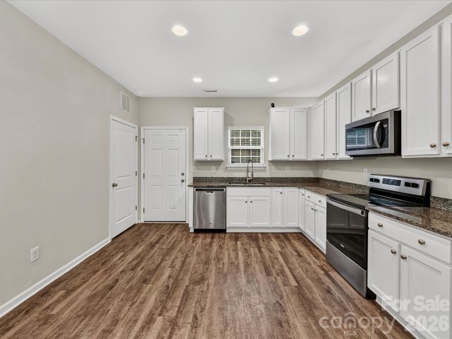 1231 Georgetown Drive, Charlotte, NC 28213