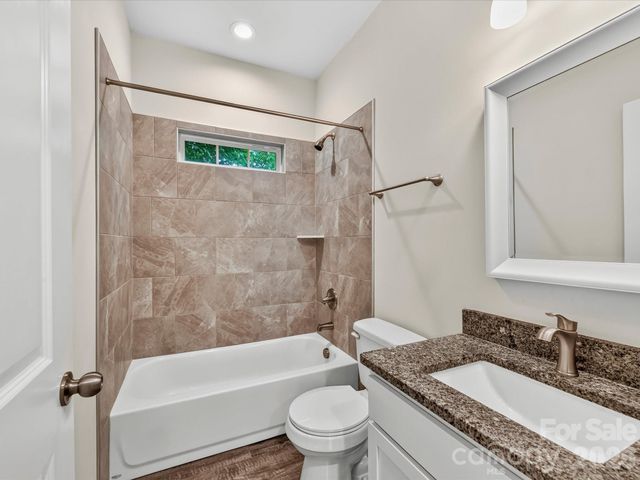 1231 Georgetown Drive, Charlotte, NC 28213