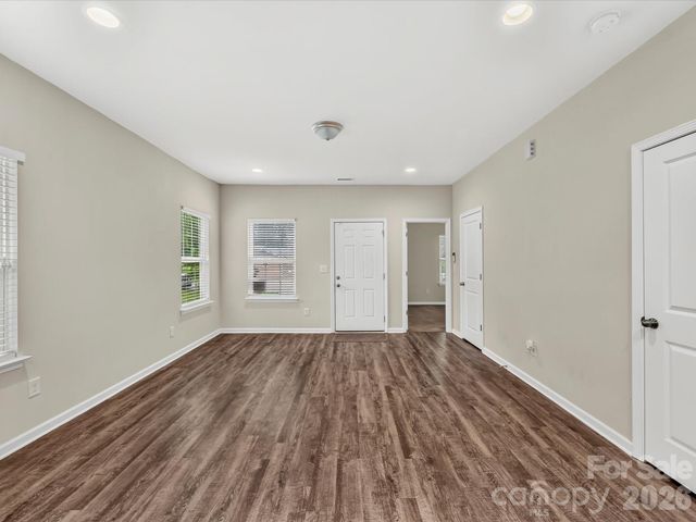 1231 Georgetown Drive, Charlotte, NC 28213