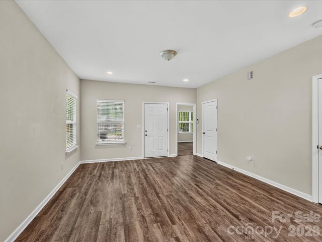 1231 Georgetown Drive, Charlotte, NC 28213