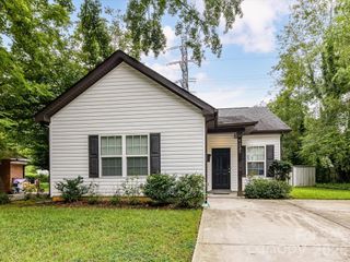 1231 Georgetown Drive, Charlotte, NC 28213