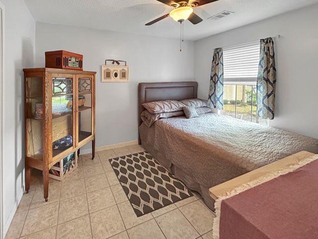 2011 Coldspring Drive H, North Charleston, SC 29406