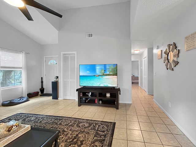 2011 Coldspring Drive H, North Charleston, SC 29406