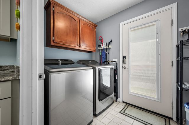 1012 Peak Dr, Castalian Springs, TN 37031