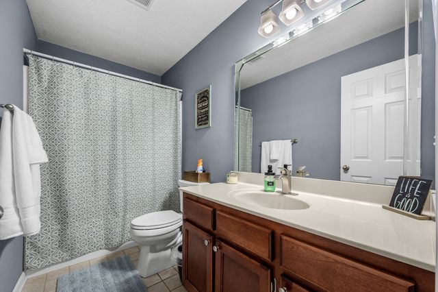 1012 Peak Dr, Castalian Springs, TN 37031