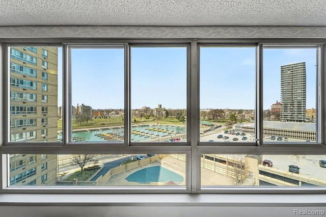 8900 E Jefferson Avenue 729, Detroit, MI 48214