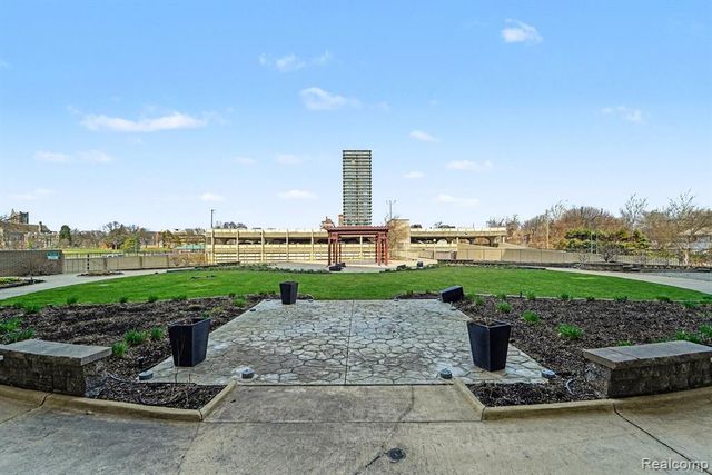 8900 E Jefferson Avenue 729, Detroit, MI 48214