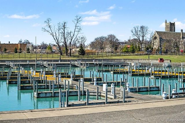 8900 E Jefferson Avenue 729, Detroit, MI 48214