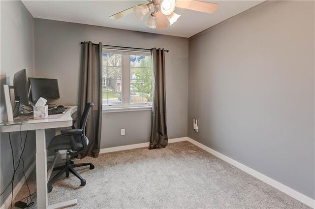 632 SW Lakeview Drive, Grain Valley, MO 64029