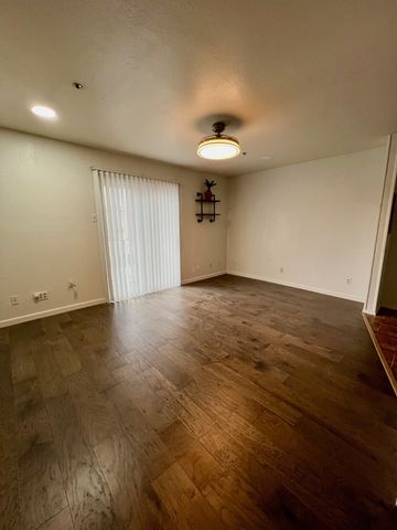 1810 N Garrett Avenue 217, Dallas, TX 75206