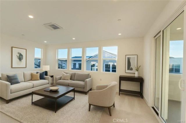 349 Proctor, Irvine, CA 92618