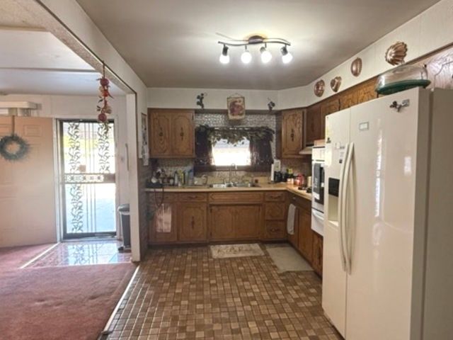 2732 Circle Drive, Markham, IL 60428