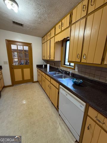 5490 Hulsey Circle, Gainesville, GA 30504