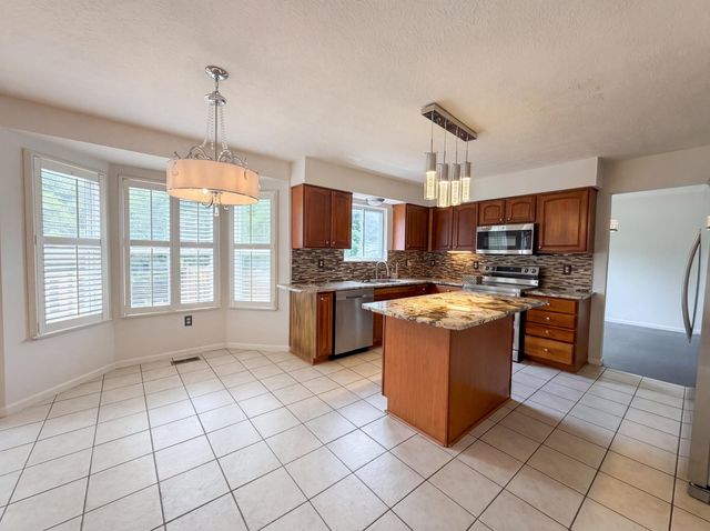 7966 Lazelle Woods Drive, Westerville, OH 43081