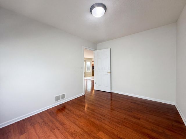 7966 Lazelle Woods Drive, Westerville, OH 43081