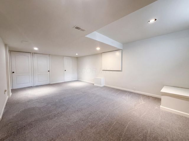 7966 Lazelle Woods Drive, Westerville, OH 43081