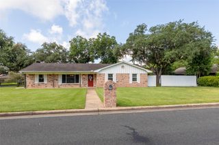 1330 Kelving Way, Wharton, TX 77488