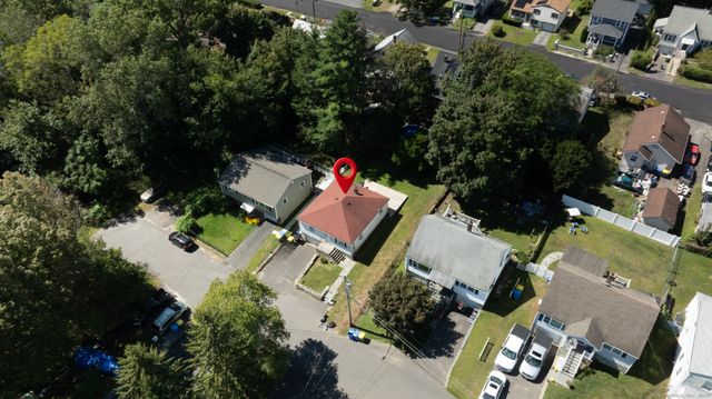 3 Twining Avenue, Waterbury, CT 06705