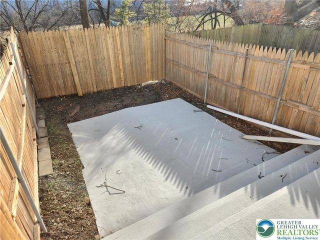 1040 Spring Garden Street, Allentown City, PA 18102