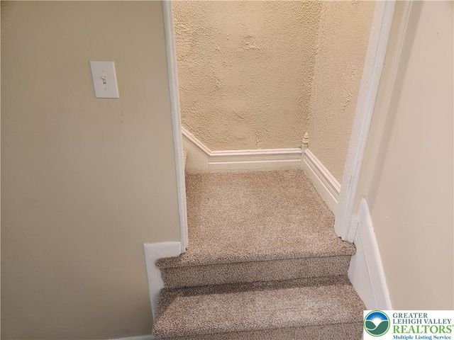 1040 Spring Garden Street, Allentown City, PA 18102