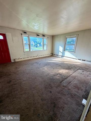 5700 ALLENTOWN PI, Reading, PA 19605