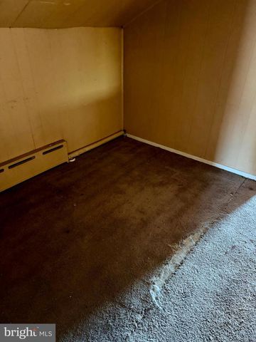 5700 ALLENTOWN PI, Reading, PA 19605