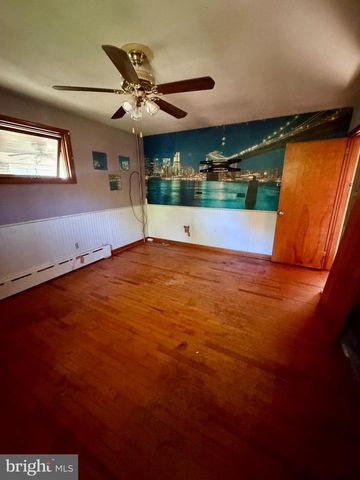 5700 ALLENTOWN PI, Reading, PA 19605