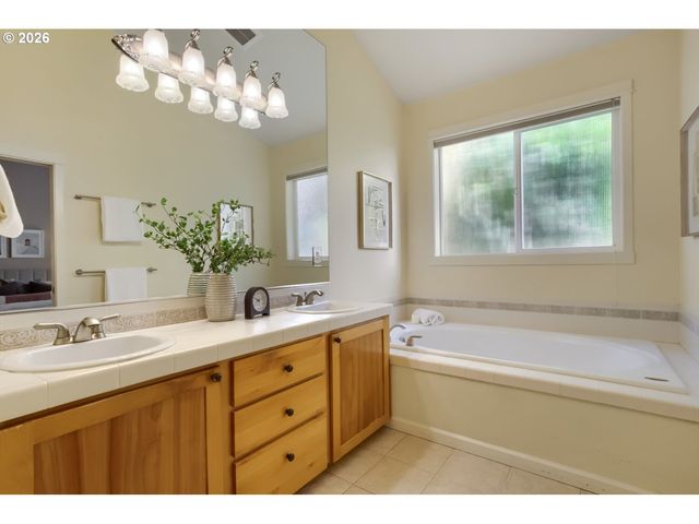 14150 Sw 89TH Ave, Portland, OR 97224