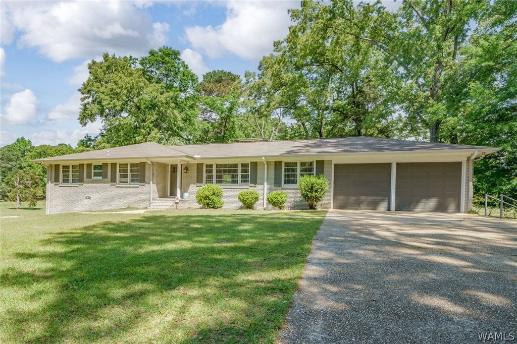 13256 Sharpes Lake, Northport, AL 35473