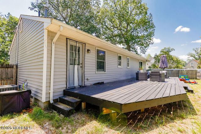 7 Letts Landing Road, Waretown, NJ 08758