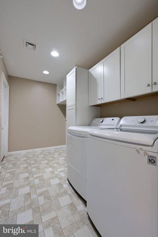 28 ELIZABETH ST, Washington Boro, PA 17582