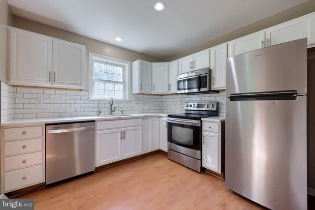28 ELIZABETH ST, Washington Boro, PA 17582