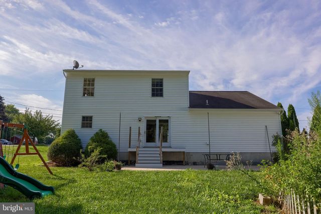 28 ELIZABETH ST, Washington Boro, PA 17582