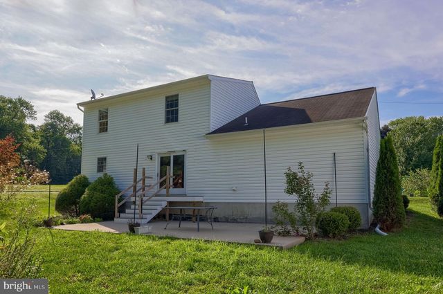 28 ELIZABETH ST, Washington Boro, PA 17582