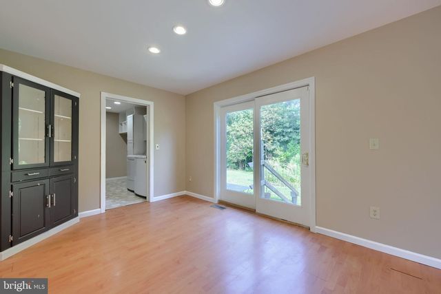 28 ELIZABETH ST, Washington Boro, PA 17582