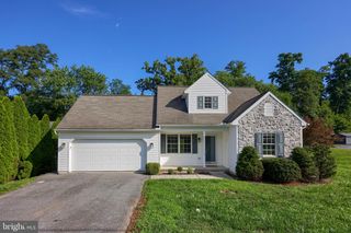 28 ELIZABETH ST, Washington Boro, PA 17582