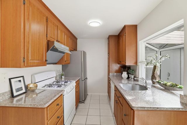 122 Poppy Court, Milpitas, CA 95035