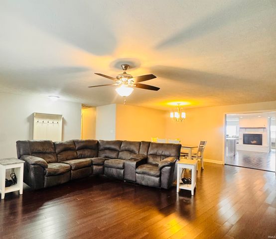 8901 N STATE ROAD 3, Muncie, IN 47303
