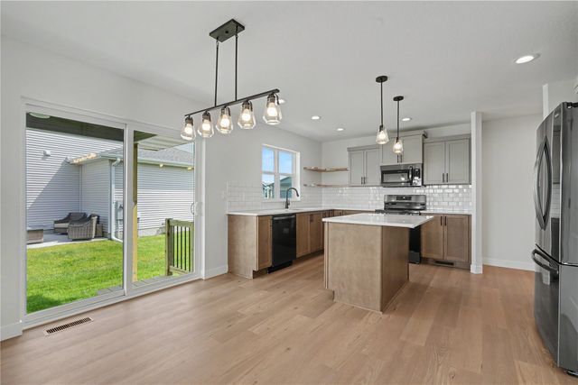 2621 Bluegrass Street, Marion, IA 52302