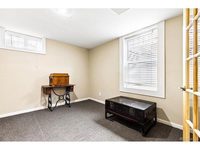 2233 Kenton St, Aurora, CO 80010