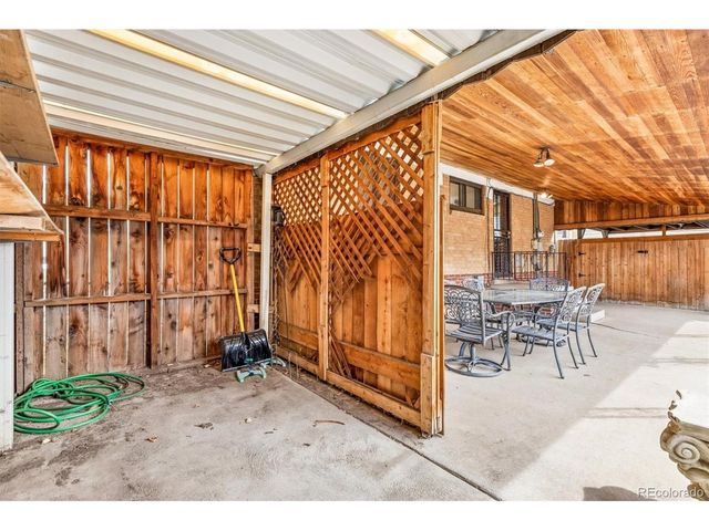 2233 Kenton St, Aurora, CO 80010