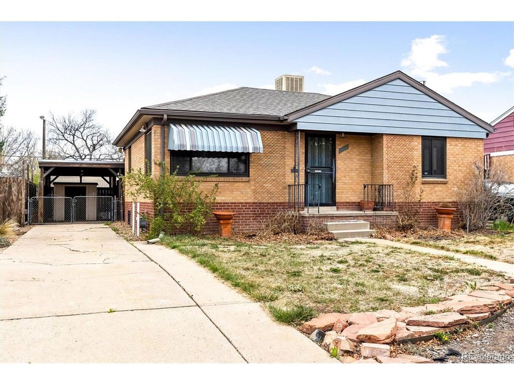 2233 Kenton St, Aurora, CO 80010