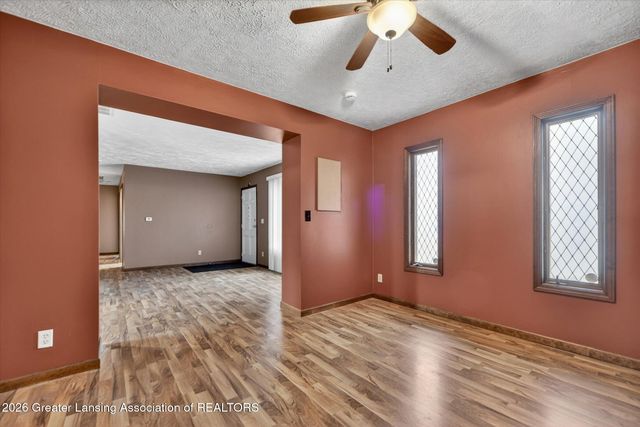 1712 Roselawn Avenue, Lansing, MI 48915