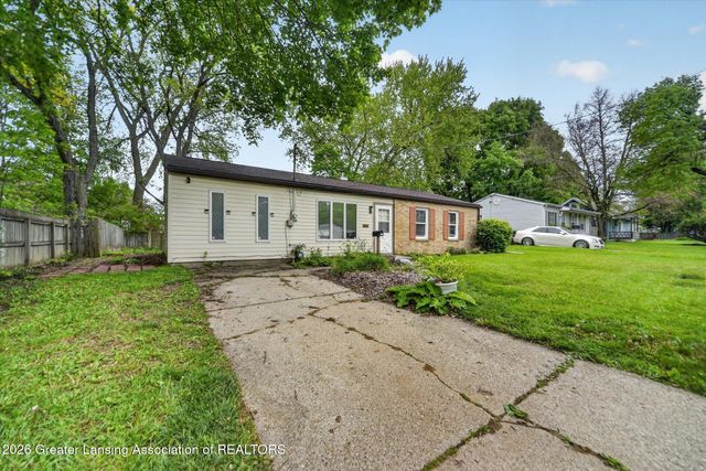 1712 Roselawn Avenue, Lansing, MI 48915