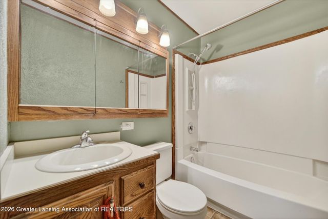 1712 Roselawn Avenue, Lansing, MI 48915