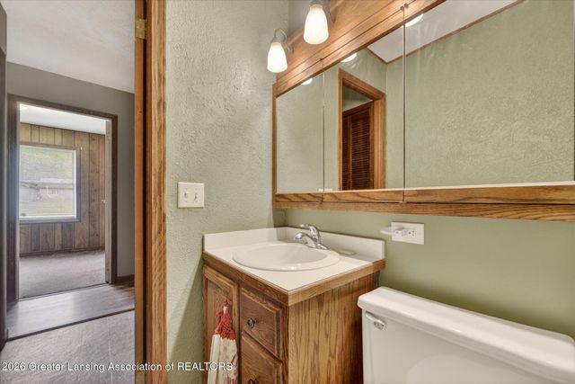 1712 Roselawn Avenue, Lansing, MI 48915