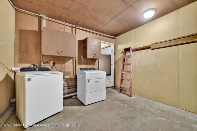 1712 Roselawn Avenue, Lansing, MI 48915
