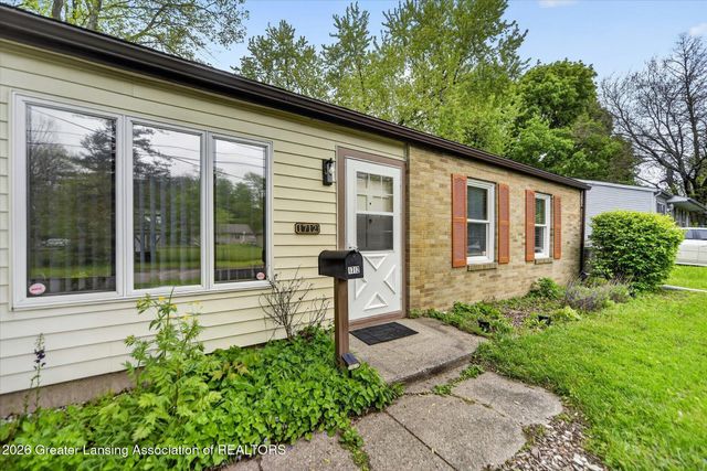 1712 Roselawn Avenue, Lansing, MI 48915